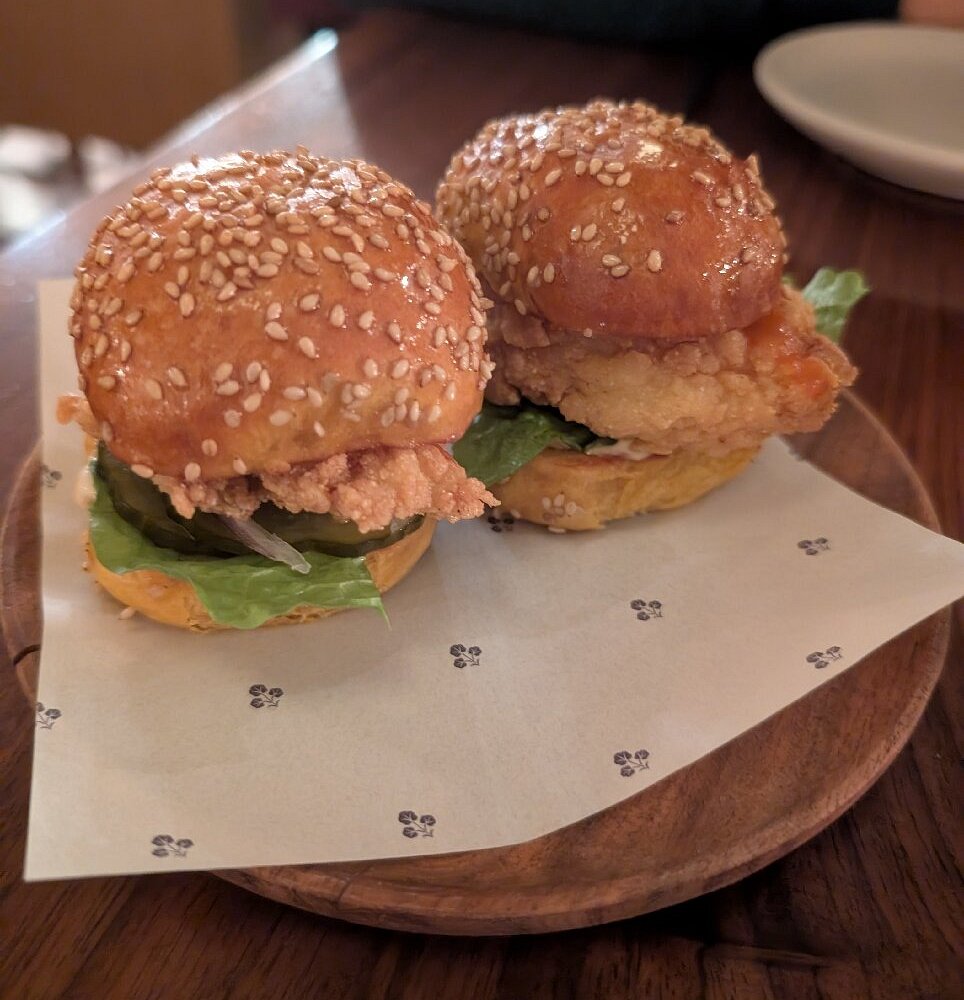 The Dabney signature dishes Crispy Chicken Sliders
Oysters
Broadbent Country Ham